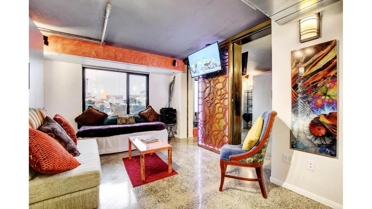 Lvstriphouse Jc408 - Modern 2Bd-2Ba Condo Sleeps 8 Las Vegas United States