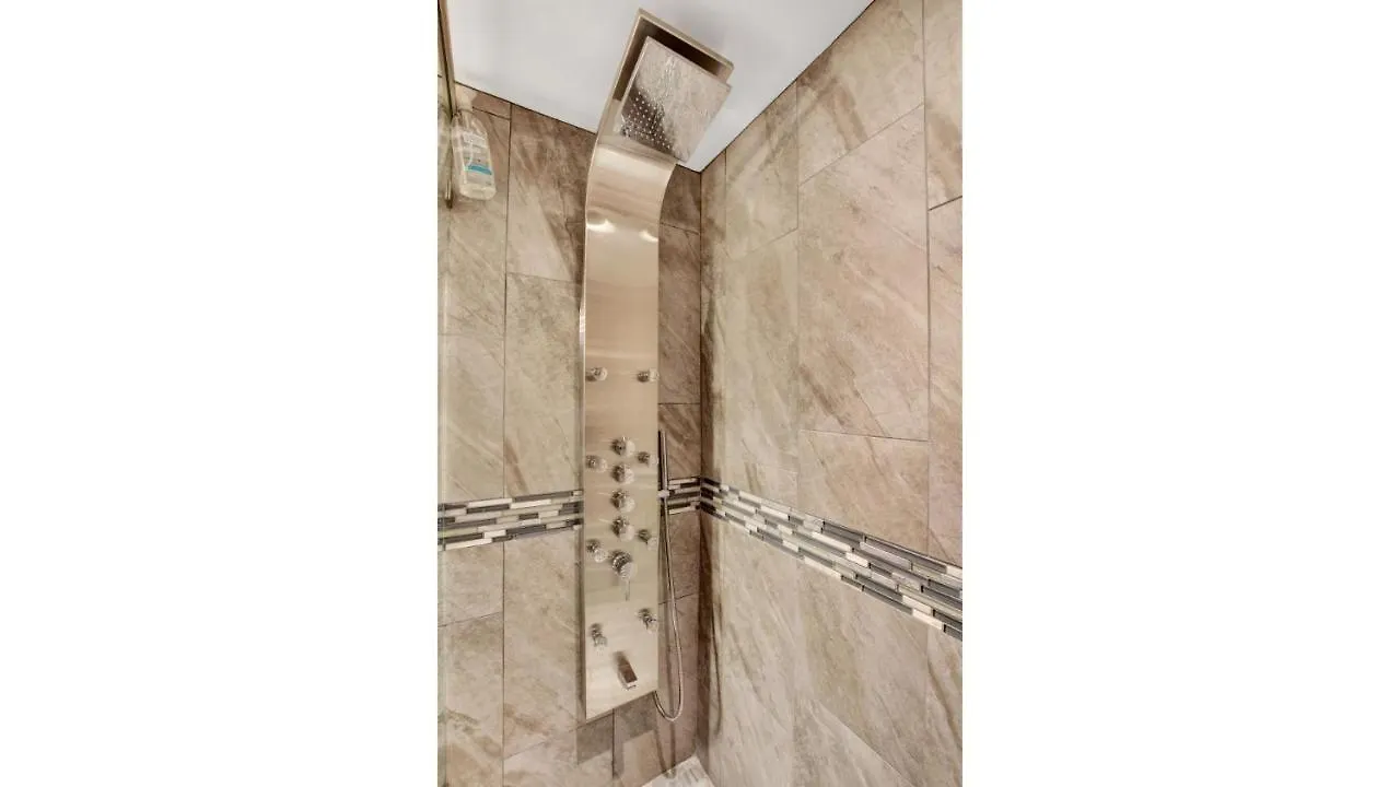 Lvstriphouse Jc408 - Modern 2Bd-2Ba Condo Sleeps 8 Las Vegas 0*,  United States